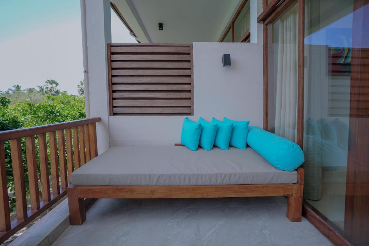 Breeze Pasikudah Hotel Passikudah Exterior photo