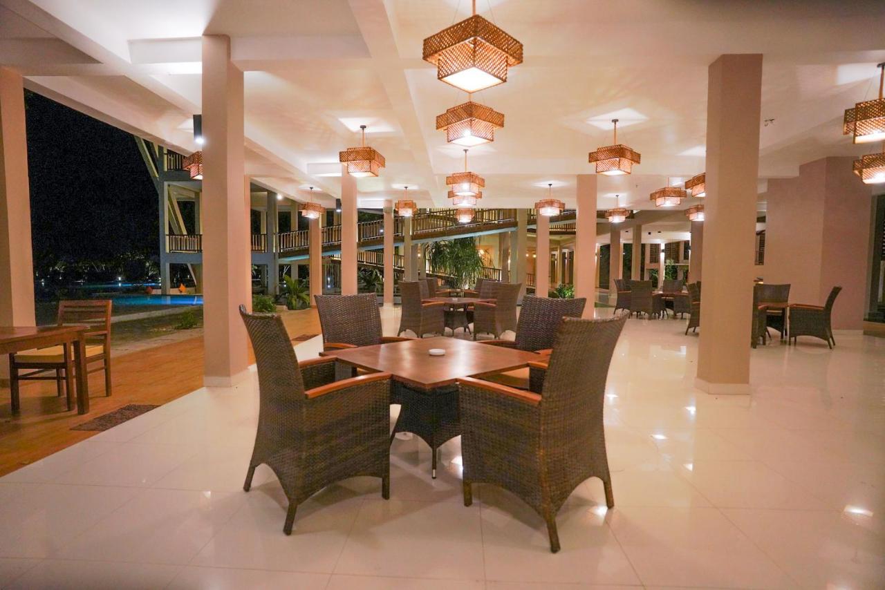 Breeze Pasikudah Hotel Passikudah Exterior photo